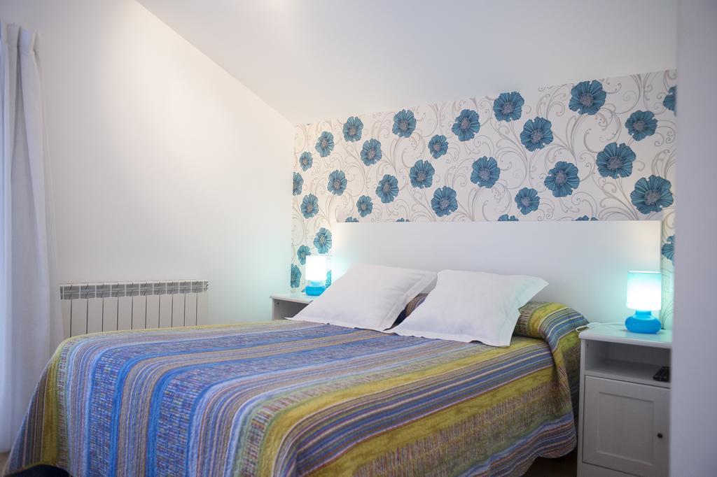 Quintana 23 Hotel Suances Ruang foto