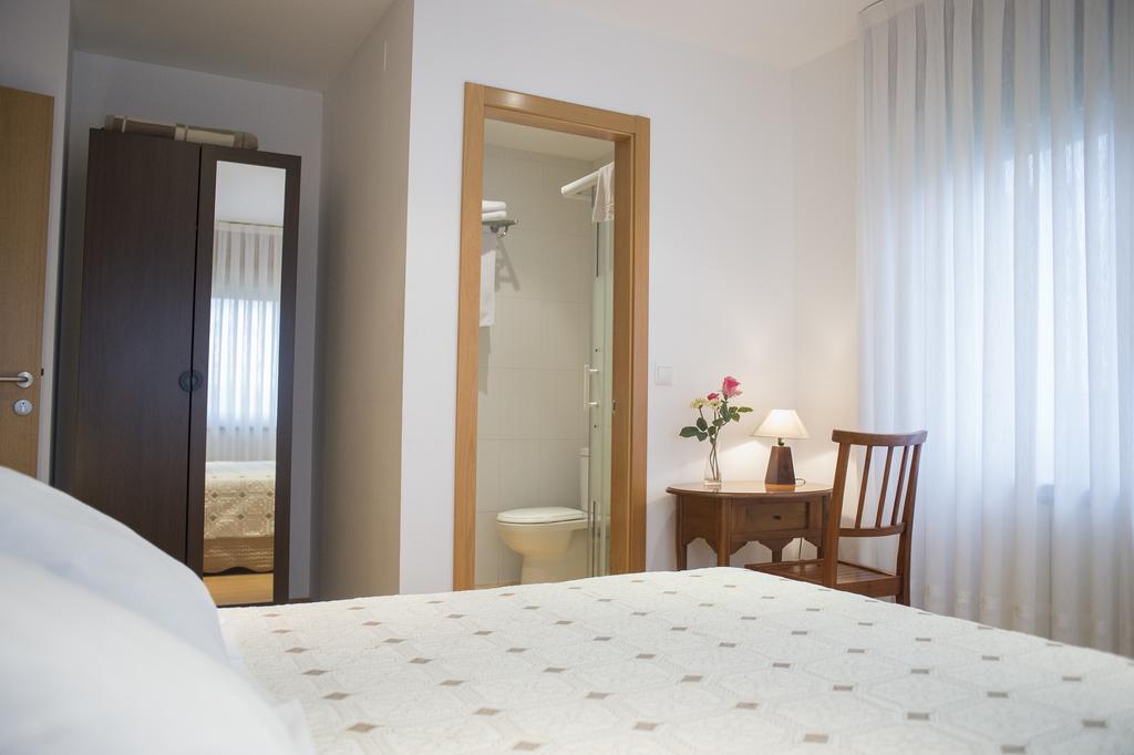 Quintana 23 Hotel Suances Ruang foto