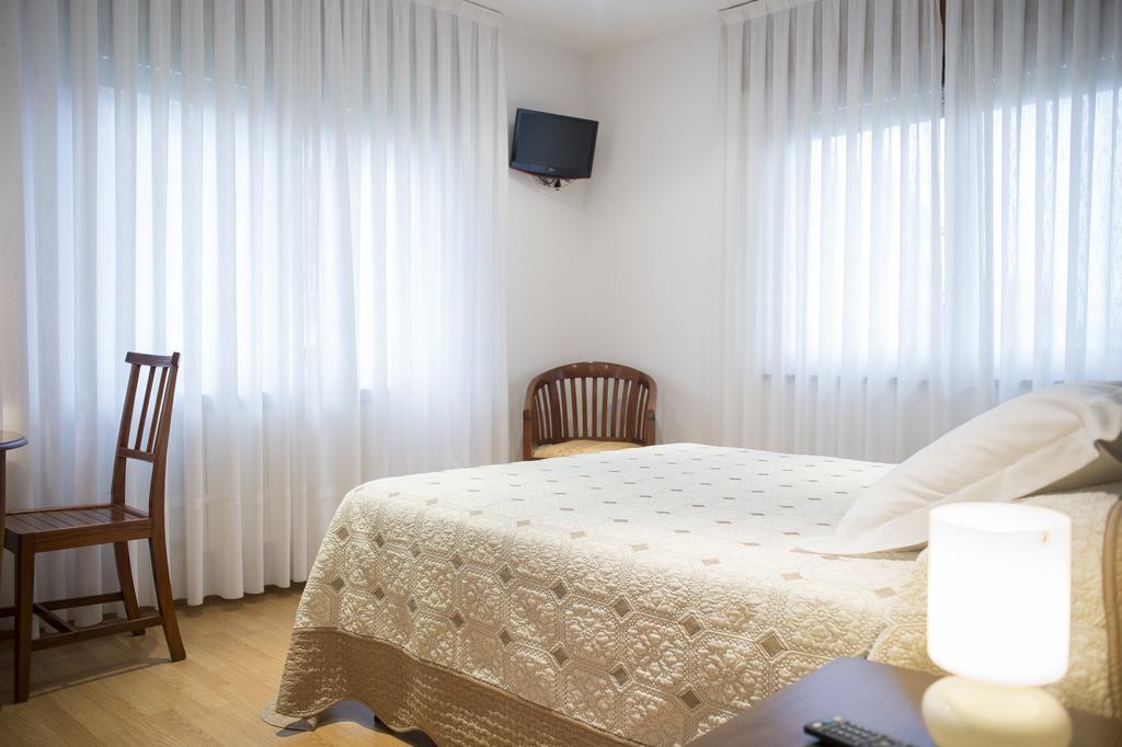 Quintana 23 Hotel Suances Ruang foto